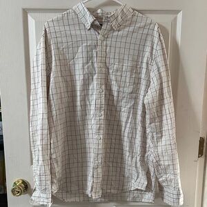 Banana Republic Tucked Fit Classic White and Red Checkered Men's Shirt